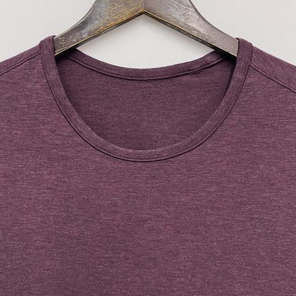 Lululemon Mens Size Large Classic 5 Year Basic Crewneck S/S Burgundy T-Shirt euc - Picture 2 of 5